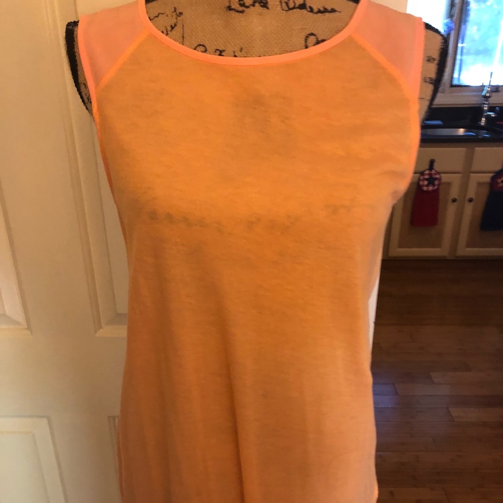 Sleeveless tank top, M. Orange.